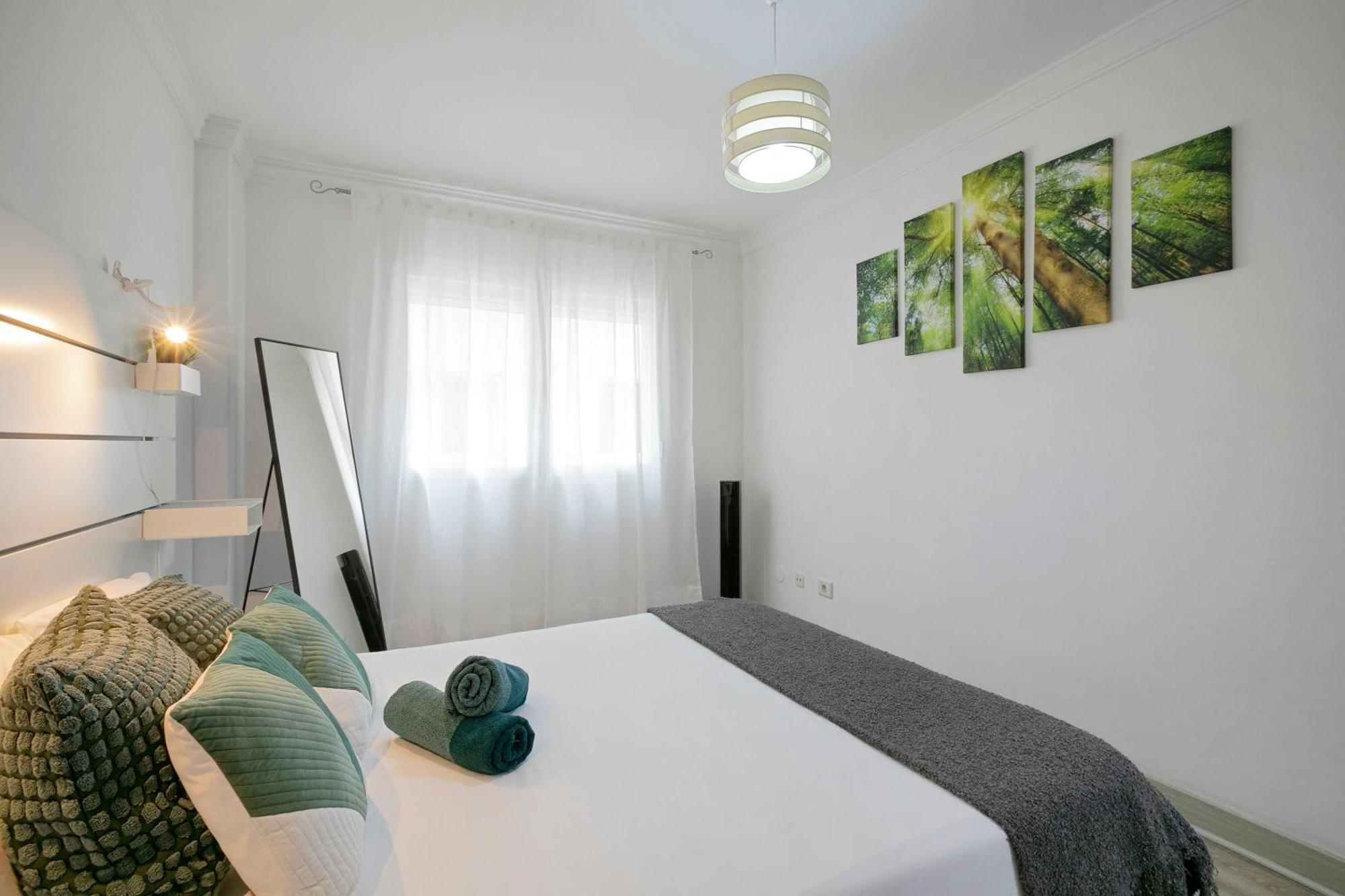 Blue Waves - Free Parking Apartment