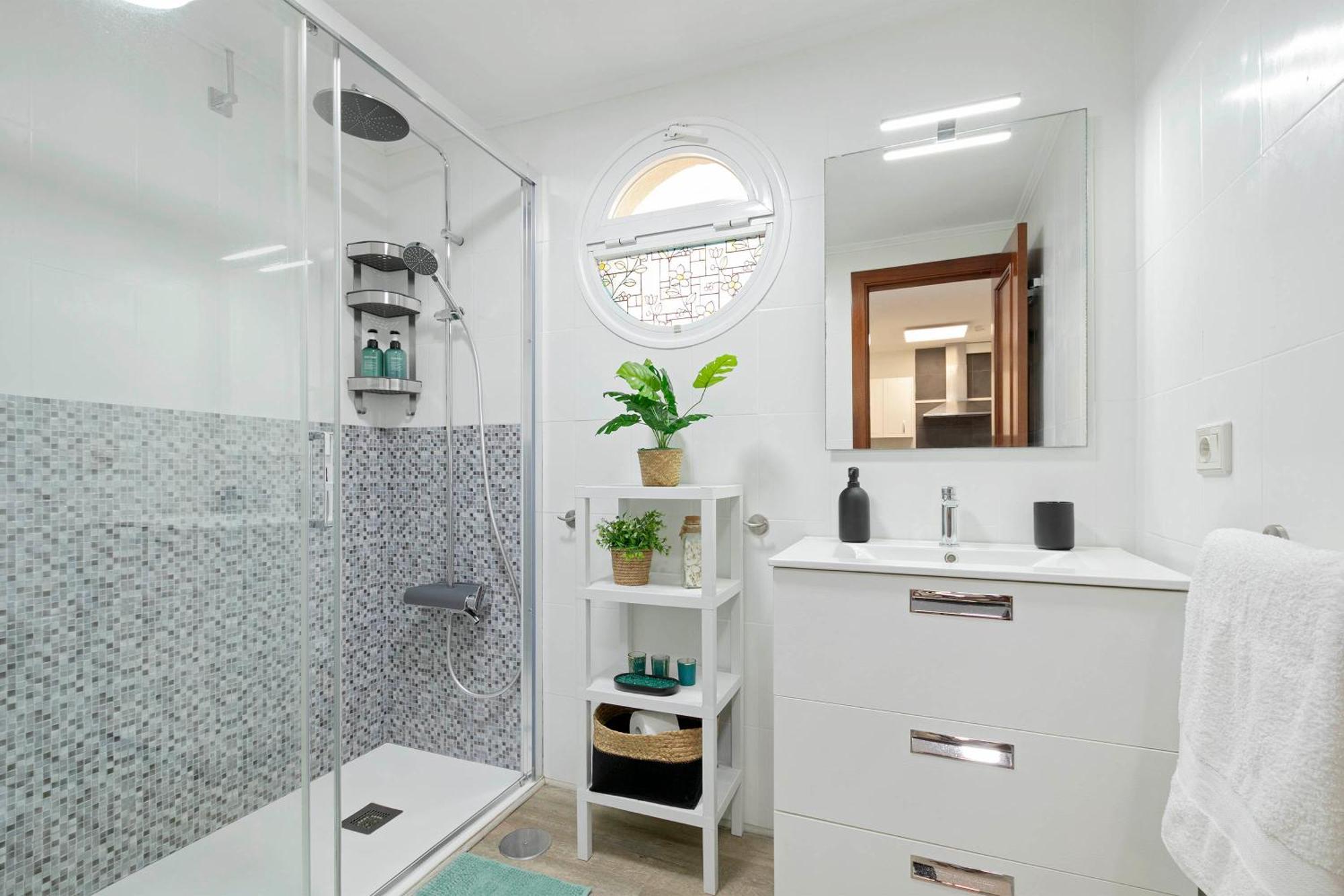 Blue Waves - Free Parking Apartment *